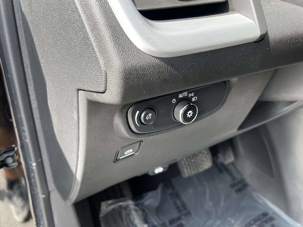 Certified 2021 GMC Terrain SLE w/ LPO, Floor Liner Package AWD/4WD image 21