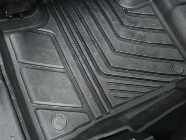 Used 2022 Toyota Highlander XLE image 31