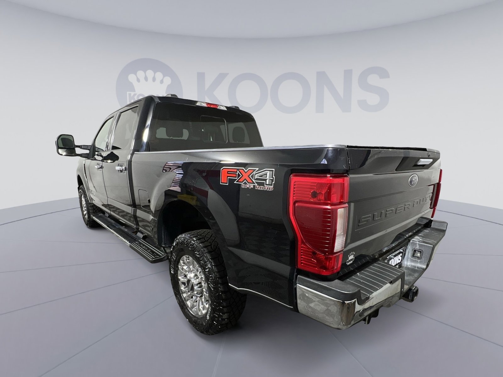Used 2021 Ford F250 XLT w/ XLT Premium Package image 4