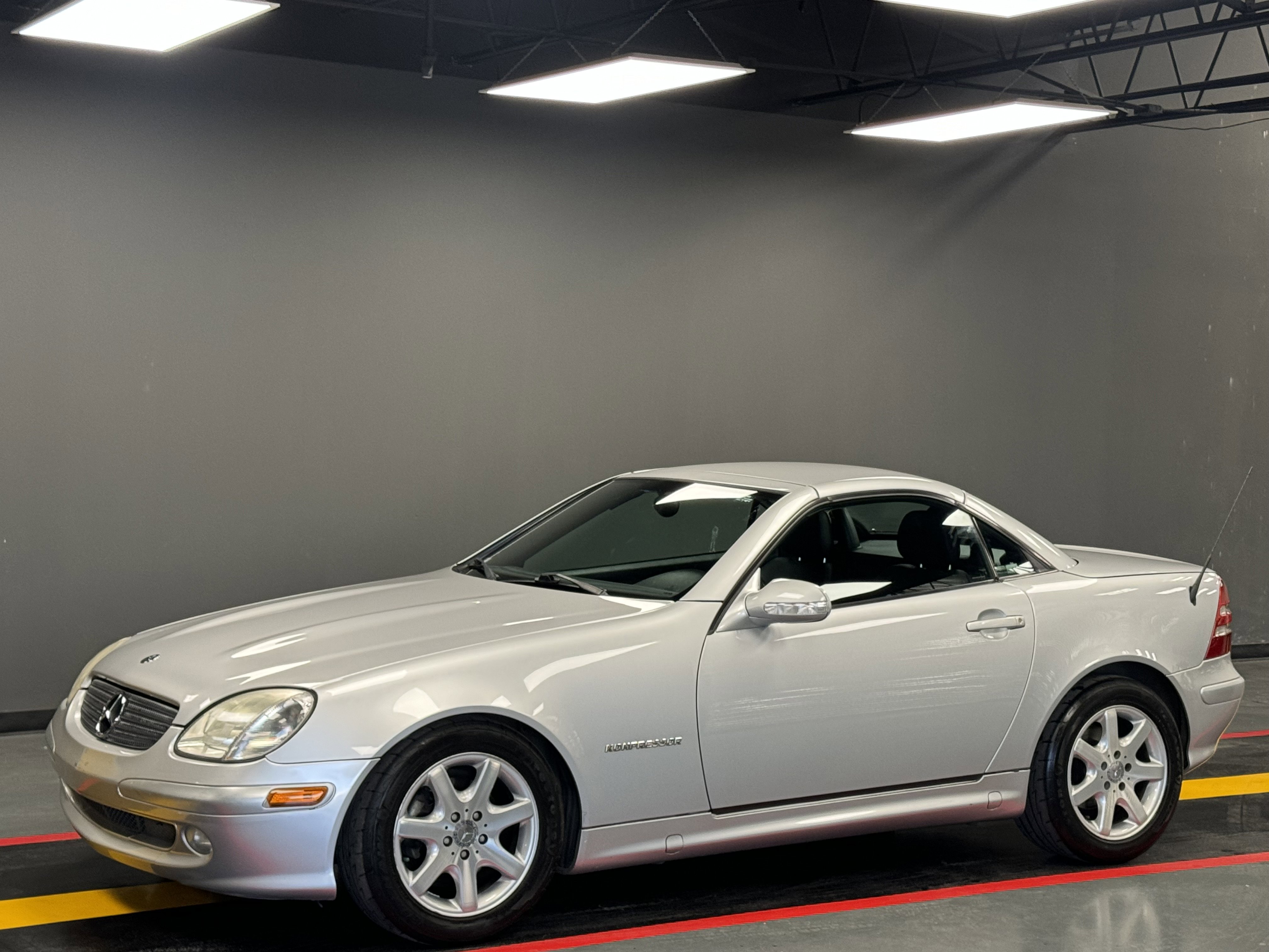 Used 2002 Mercedes-Benz SLK 230 image 1