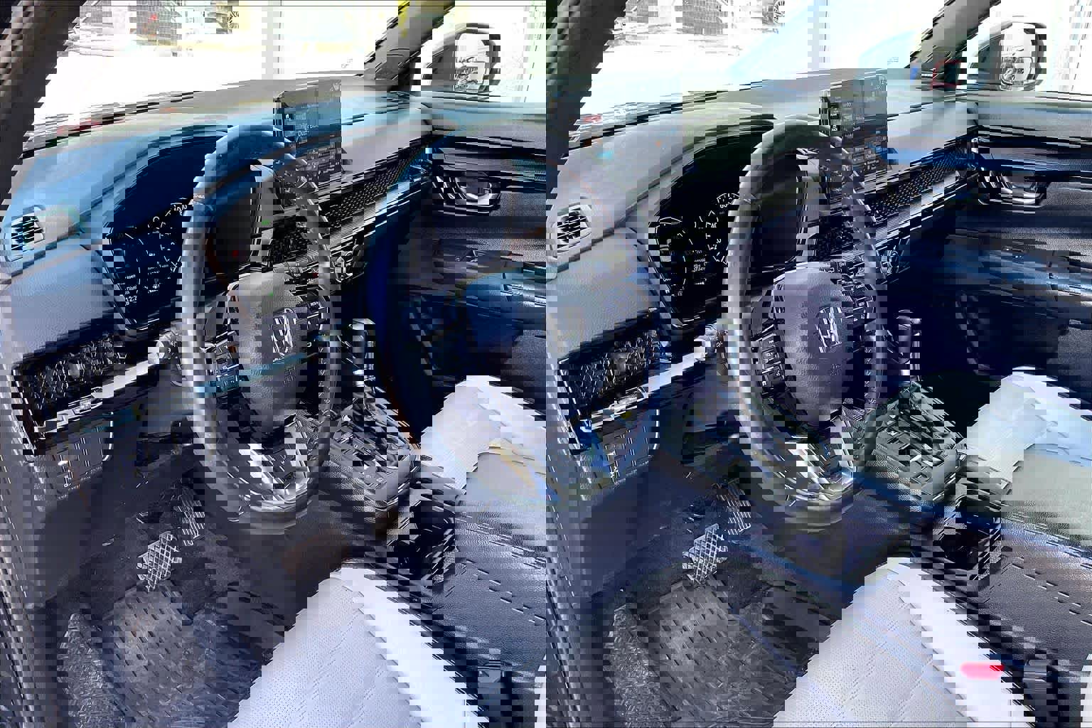 Used 2023 Honda CR-V Sport Touring image 17