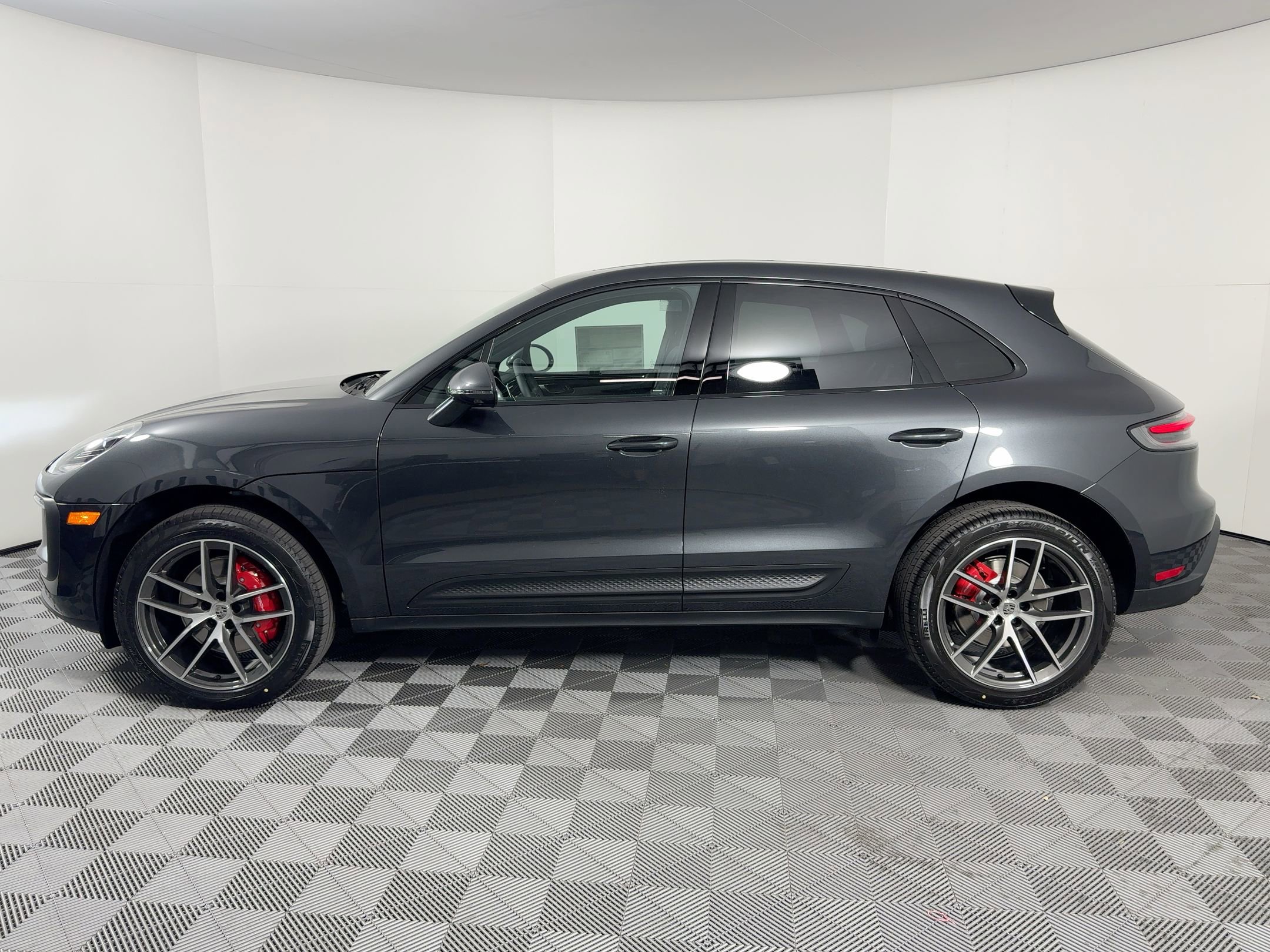 Used 2026 Porsche Macan S image 2