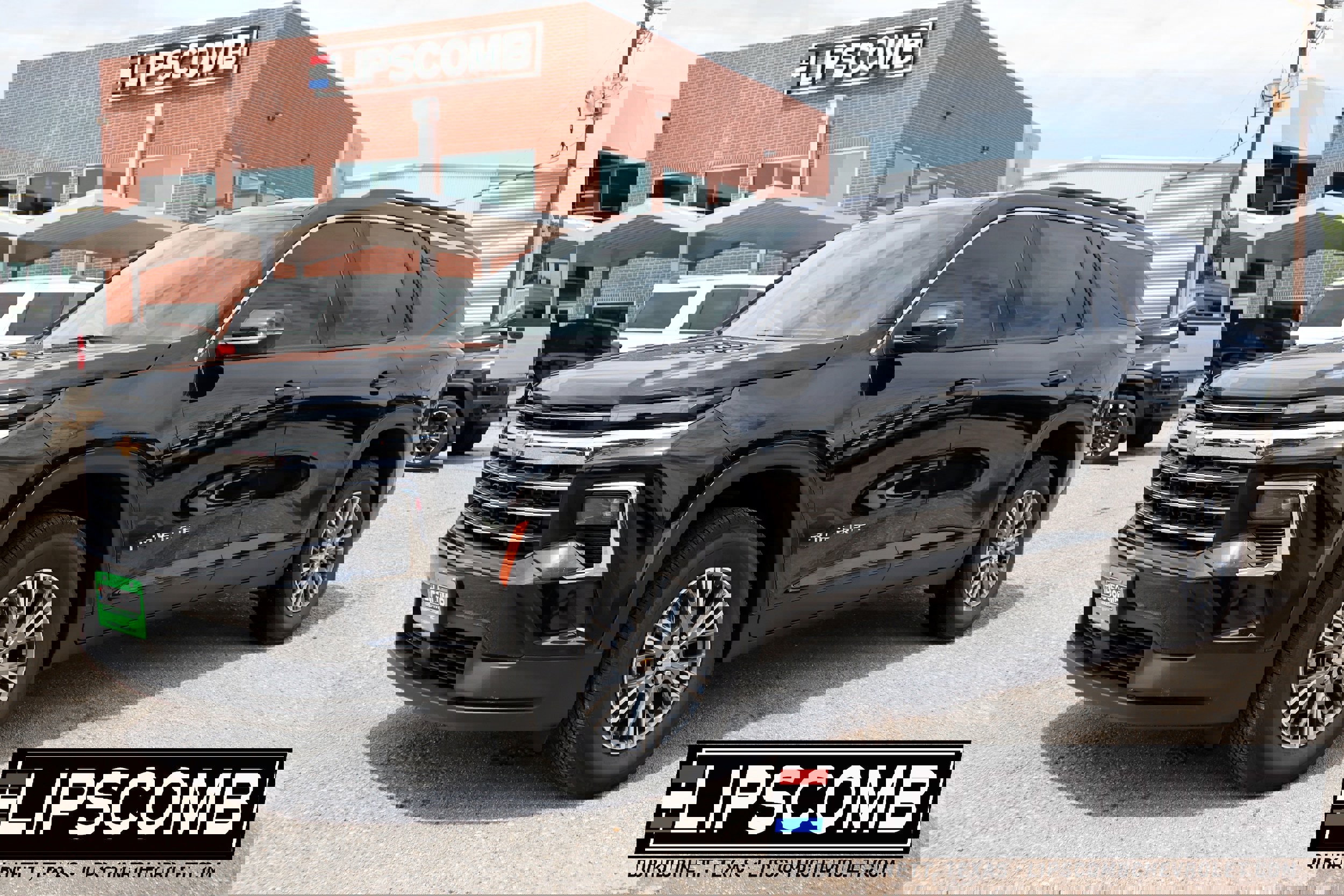 New 2025 Chevrolet Traverse LT w/ Driver Confidence Package image 1