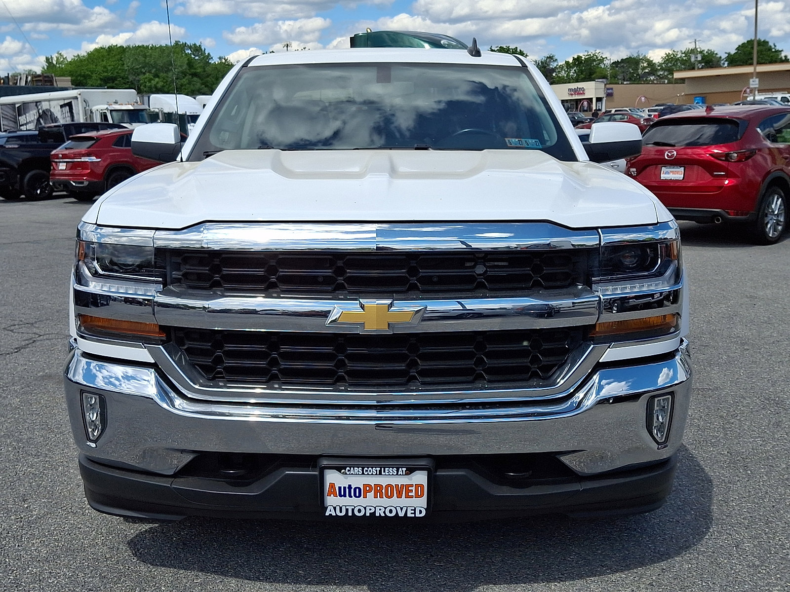 Used 2018 Chevrolet Silverado 1500 LT w/ All Star Edition AWD/4WD image 2