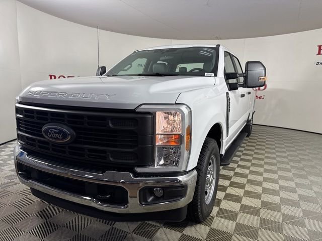 New 2026 Ford F250 XL w/ XL Chrome Package image 3