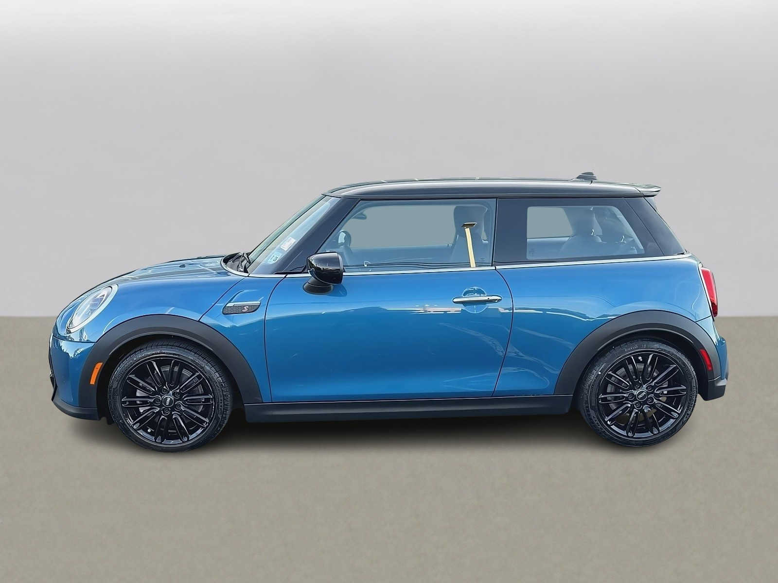 Used 2024 MINI Cooper S FWD image 5