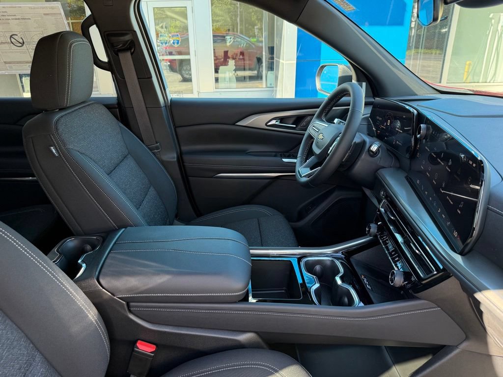 New 2027 Chevrolet Traverse LT AWD/4WD image 42