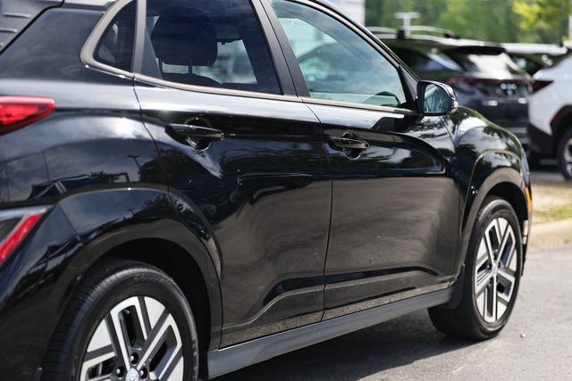 Used 2023 Hyundai Kona SE FWD image 8