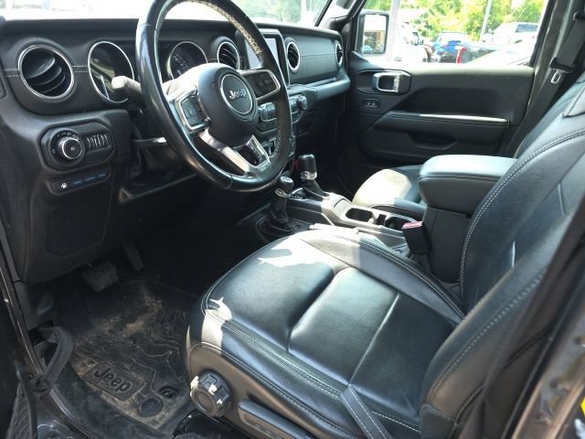 Used 2022 Jeep Wrangler Unlimited Sahara w/ Cold Weather Group AWD/4WD image 12