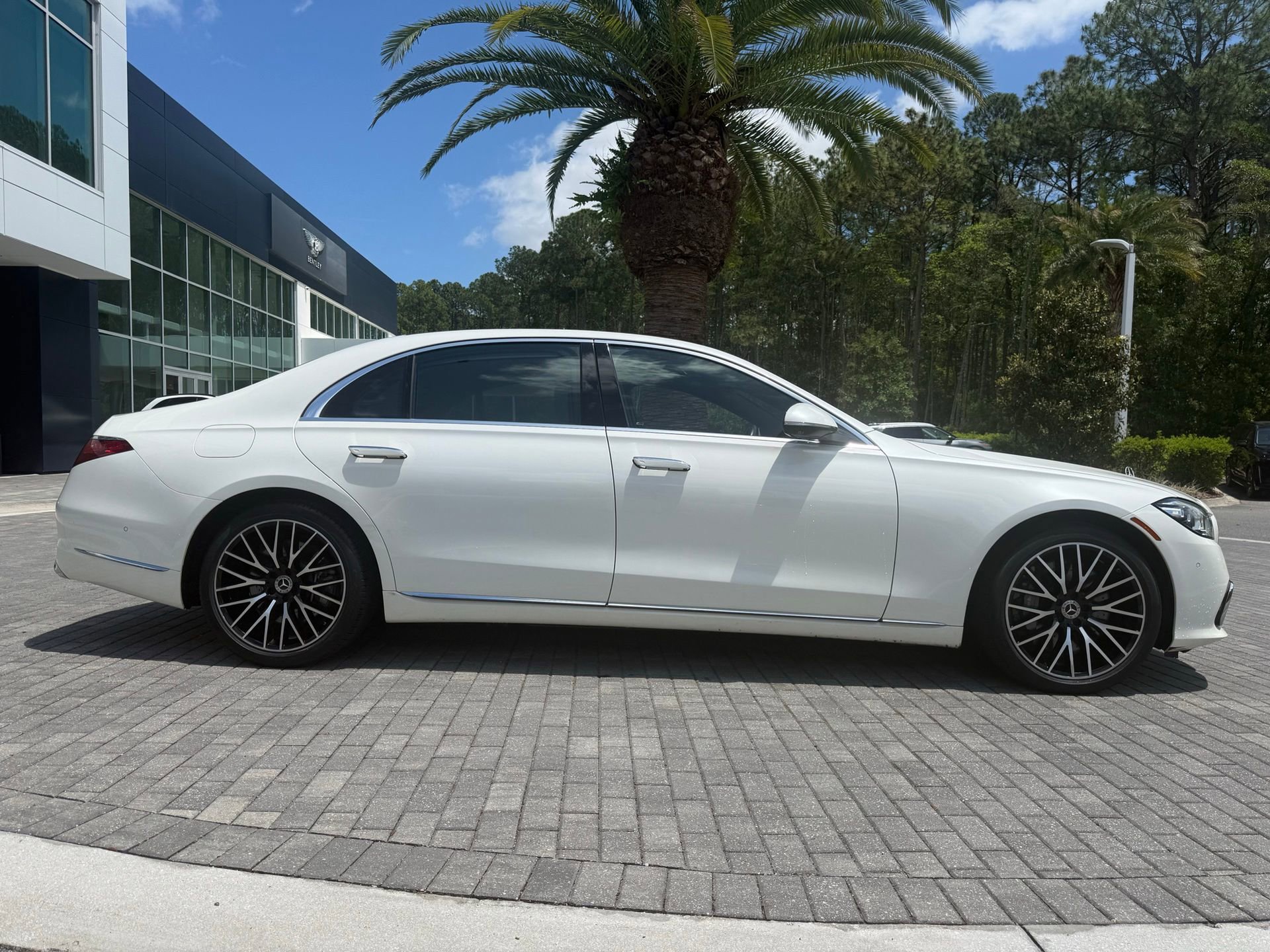 Used 2022 Mercedes-Benz S 500 4MATIC image 8