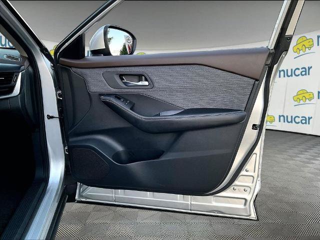 Certified 2023 Nissan Rogue SV AWD/4WD image 12