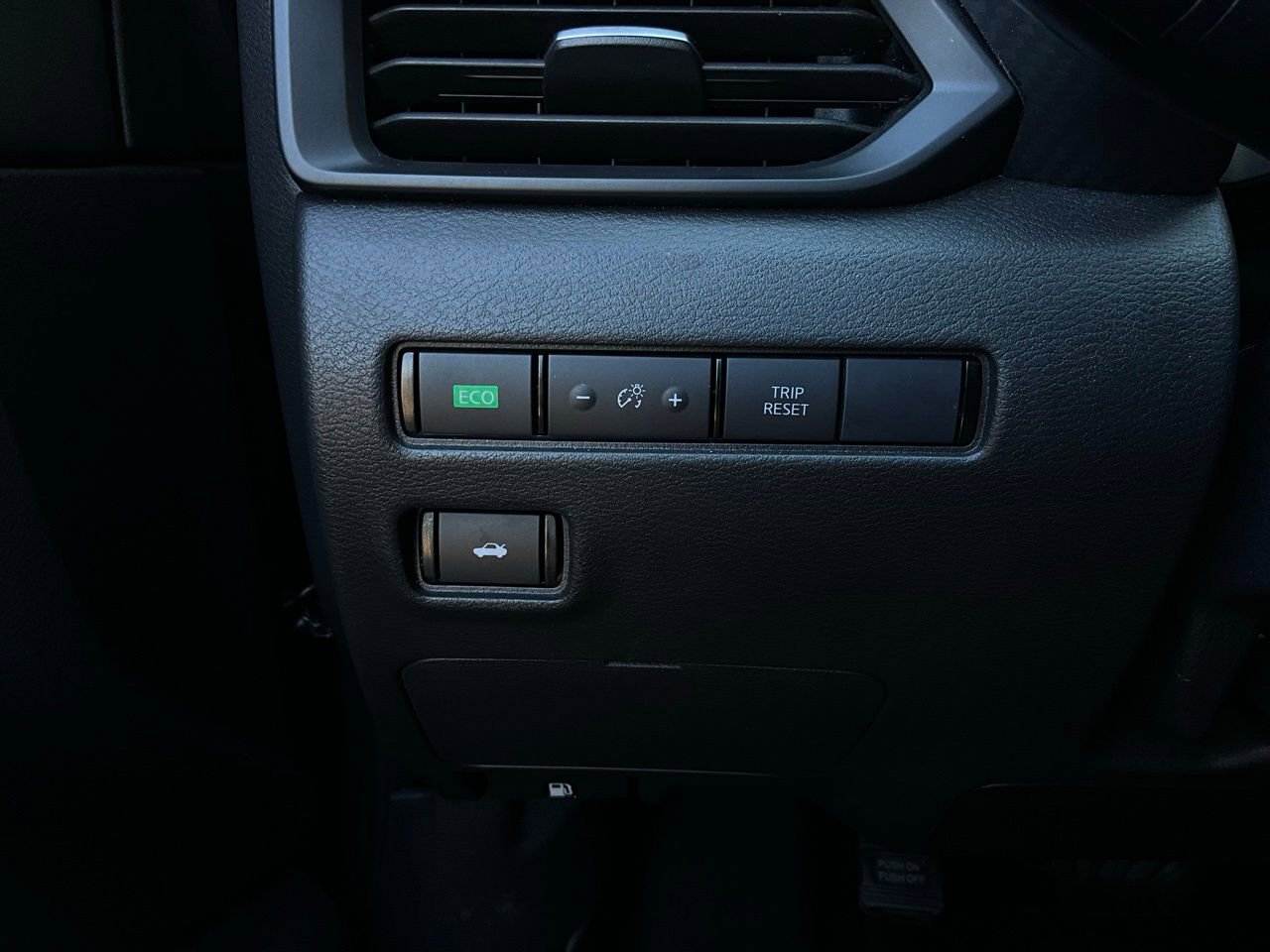 Used 2025 Nissan Sentra S image 20