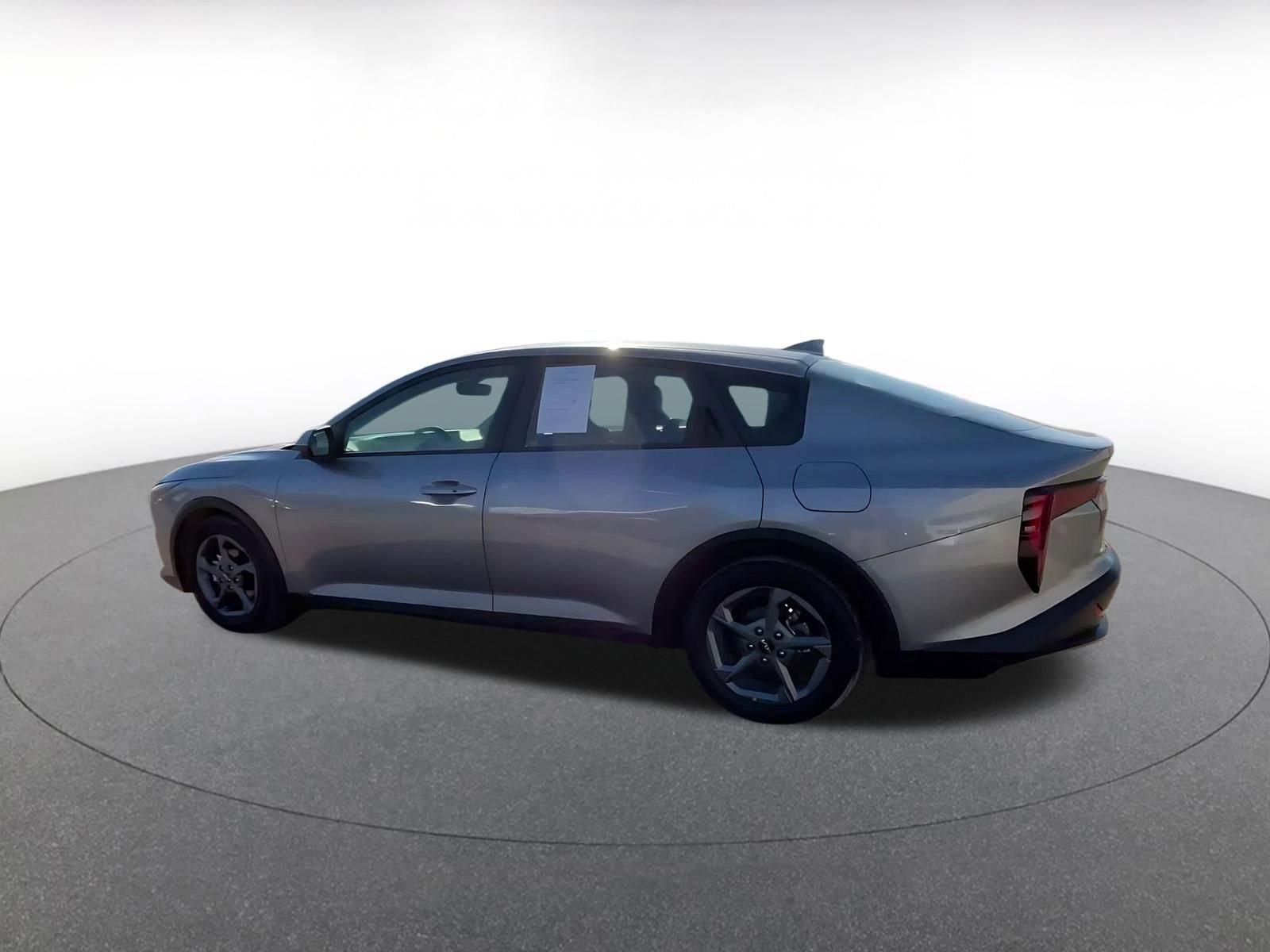 Used 2025 Kia K4 FWD image 9