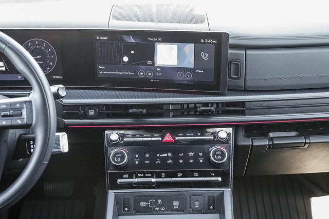 Certified 2025 Hyundai Santa Fe Calligraphy FWD image 13
