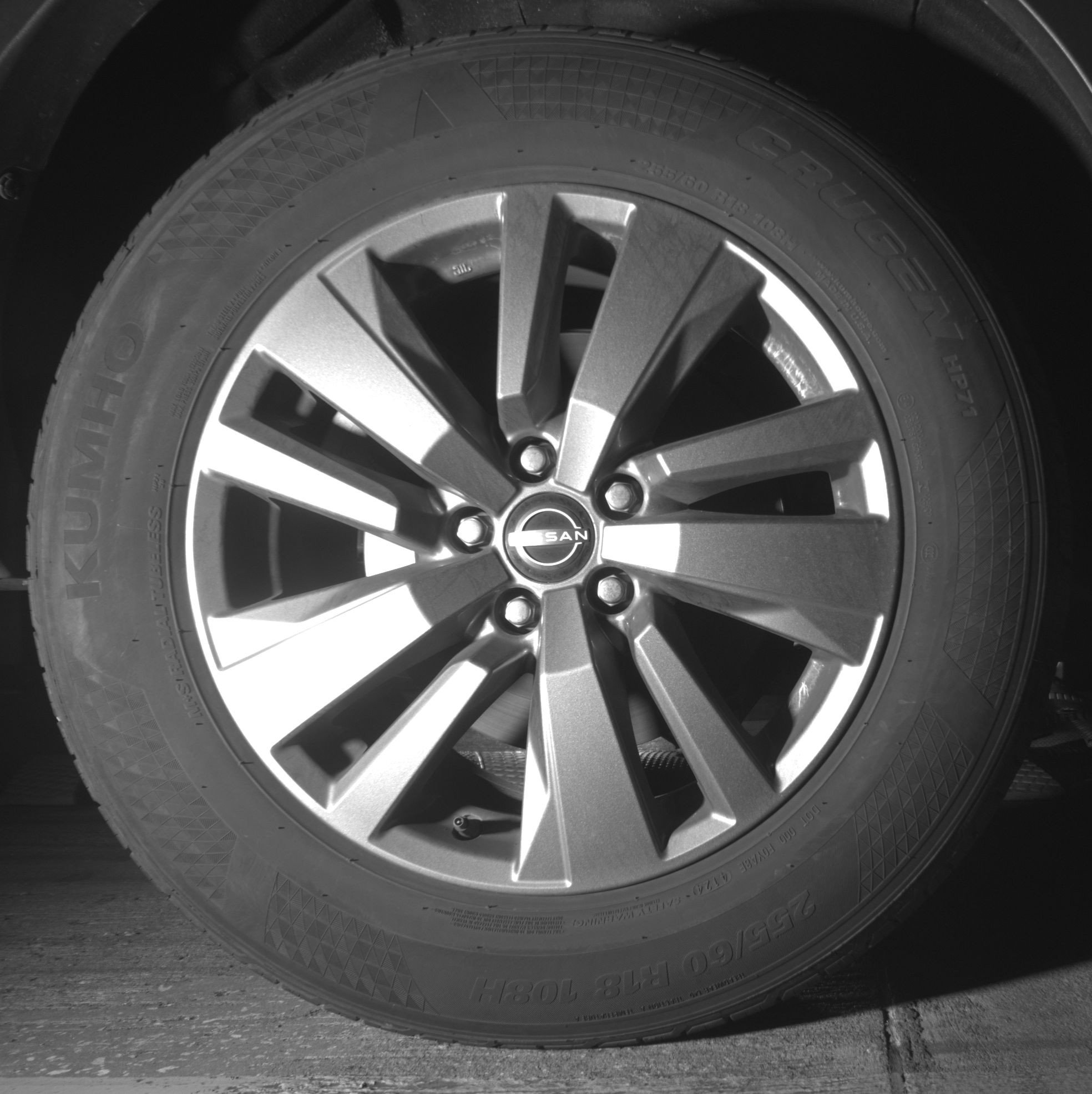 Used 2025 Nissan Pathfinder SV image 15