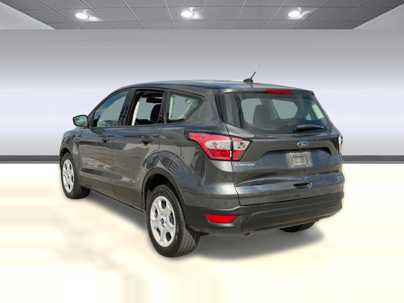Used 2017 Ford Escape S image 3