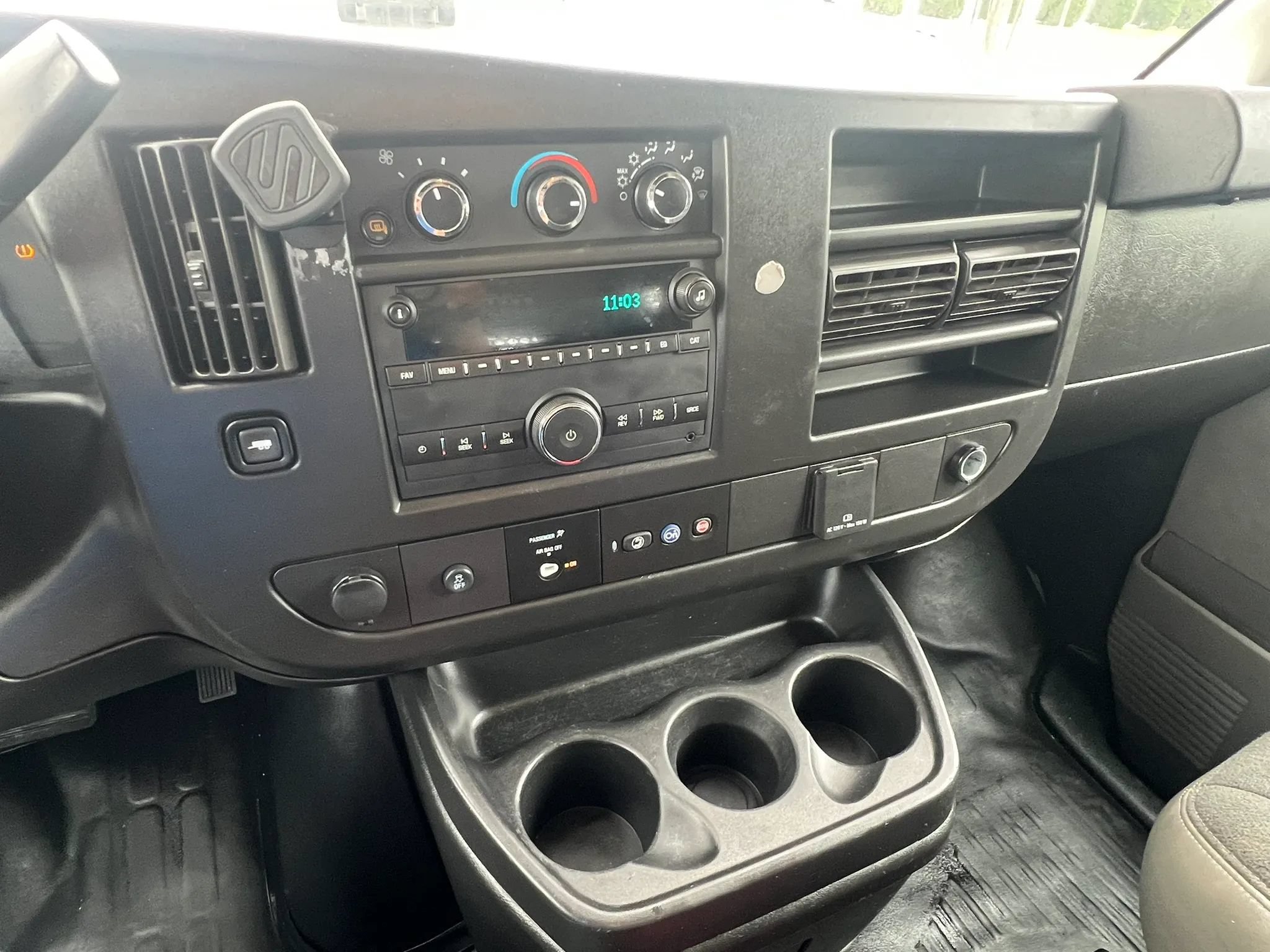 Used 2021 Chevrolet Express 2500 w/ Driver Convenience Package RWD image 21