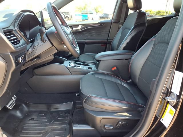 Certified 2023 Ford Escape ST-Line Elite AWD/4WD image 13