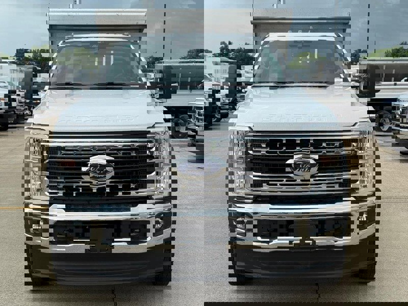 New 2025 Ford F450 XL w/ XL Chrome Package image 30