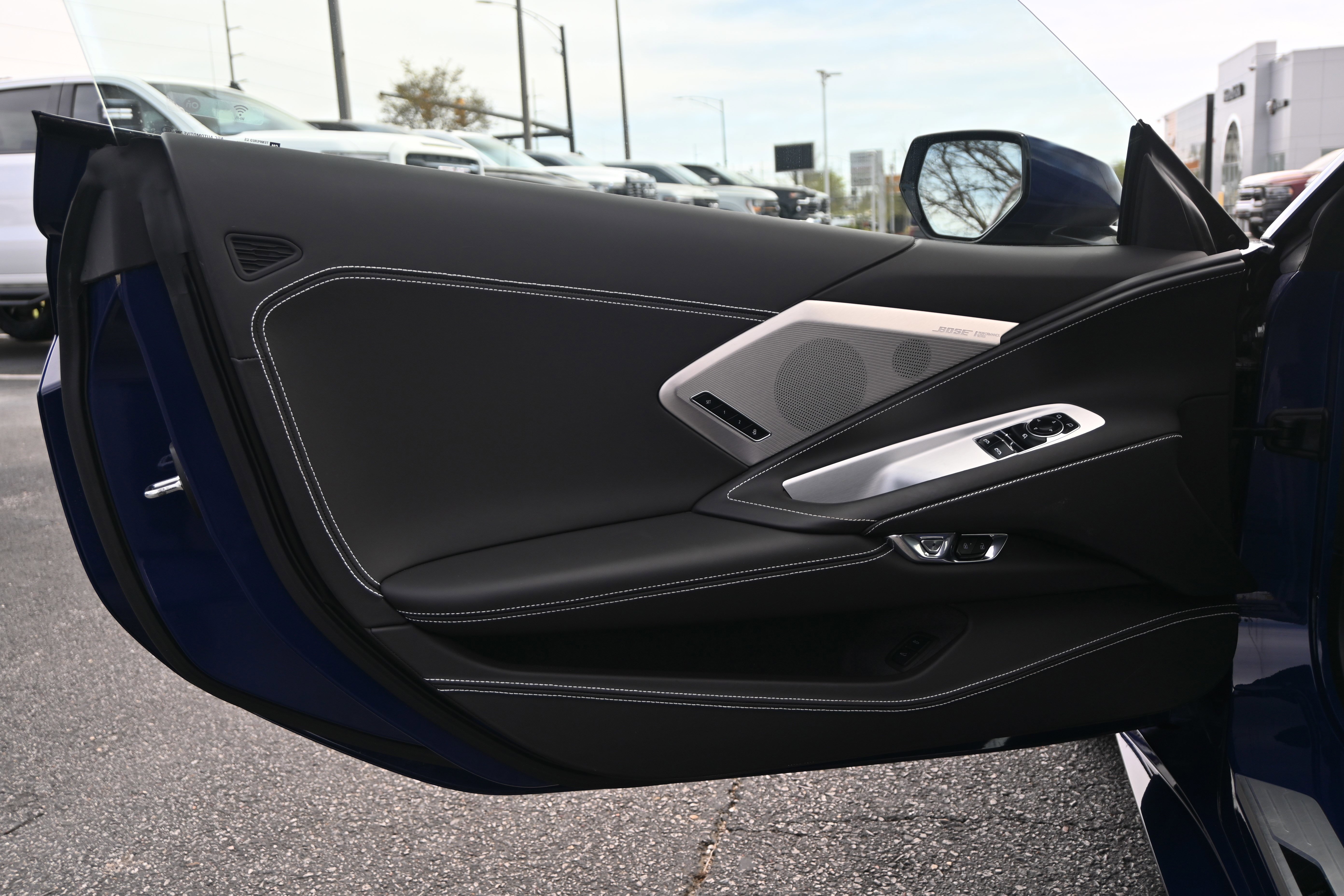 Used 2025 Chevrolet Corvette Stingray Premium Cpe w/ Z51 Performance Package image 30