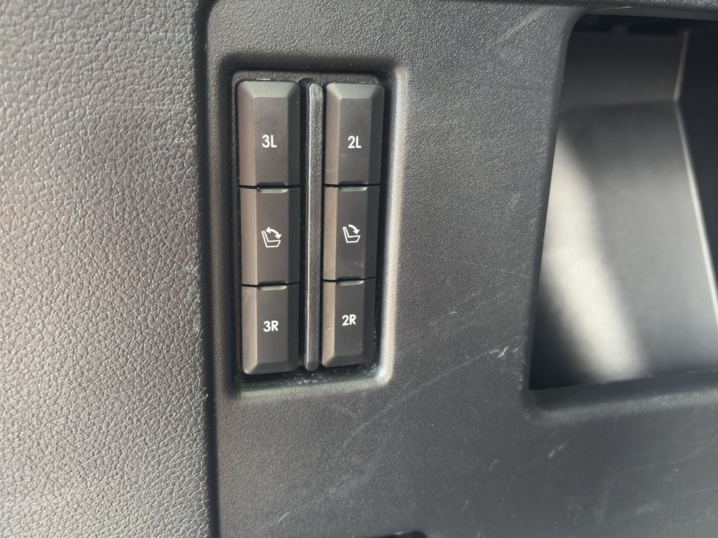 Used 2019 Lincoln Navigator Reserve w/ Cargo Package AWD/4WD image 7