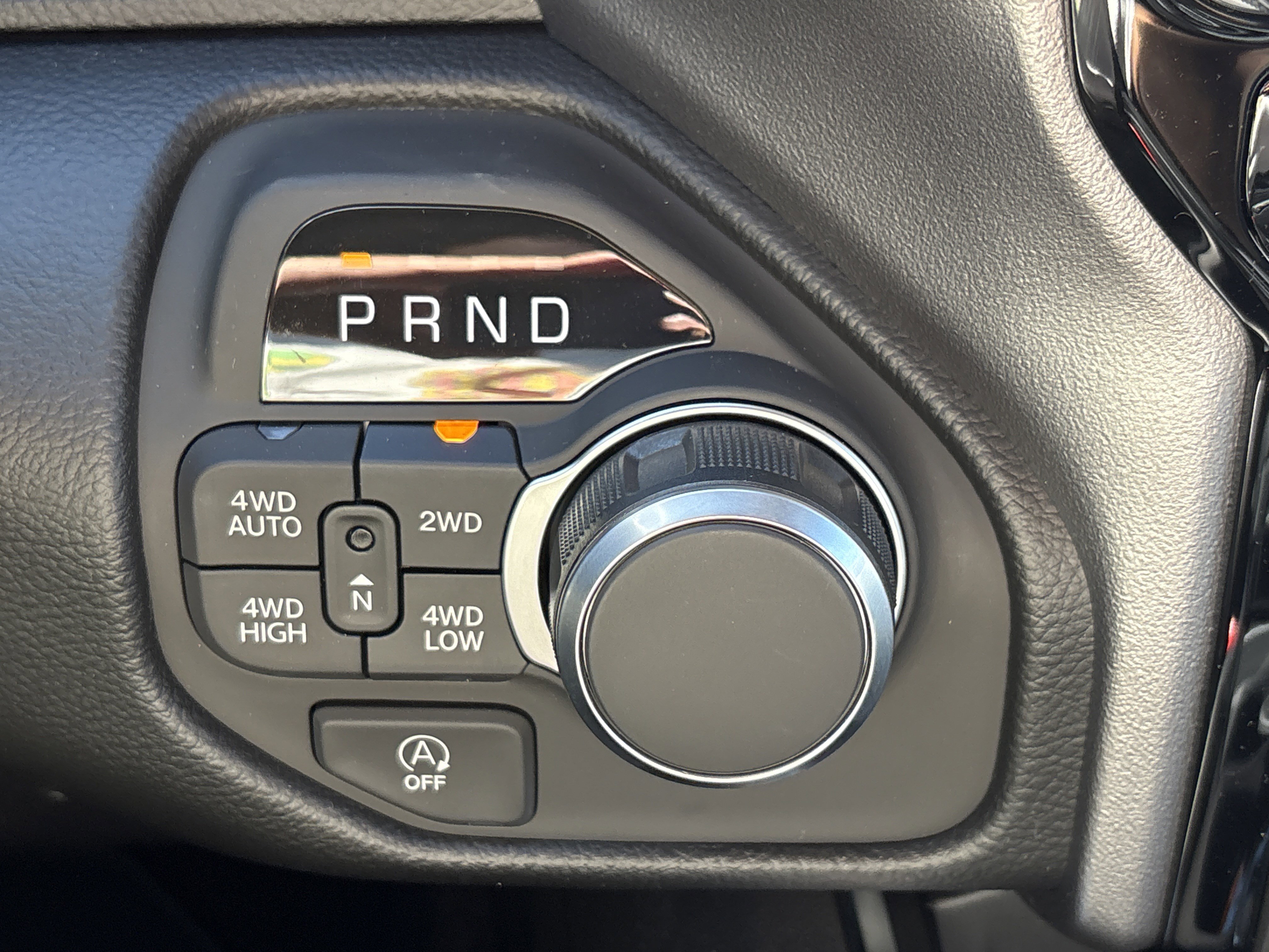 New 2026 RAM 1500 4x4 Crew Cab image 28