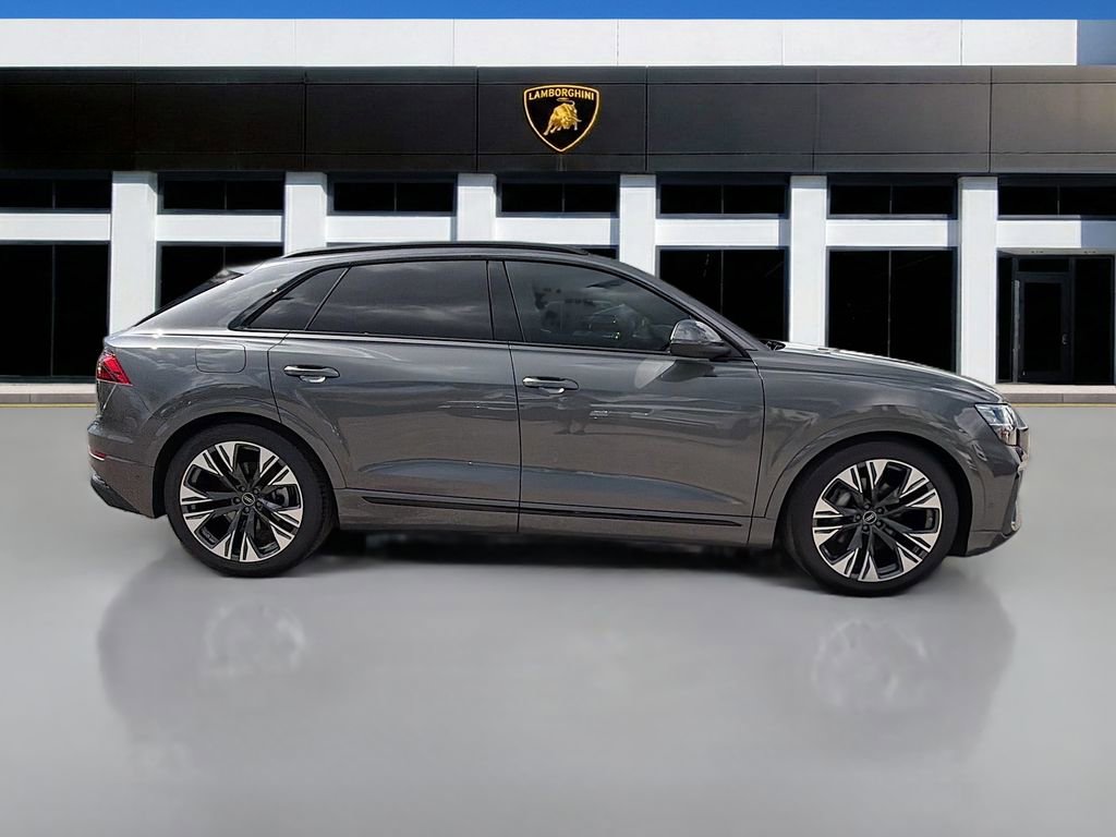 Used 2025 Audi Q8 Prestige image 6
