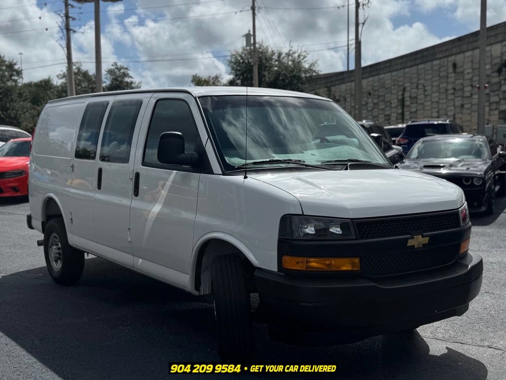 Used 2026 Chevrolet Express 2500 w/ Driver Convenience Package RWD image 10