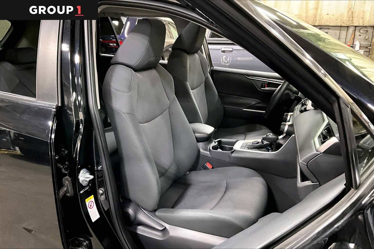 Used 2019 Toyota RAV4 XLE image 16