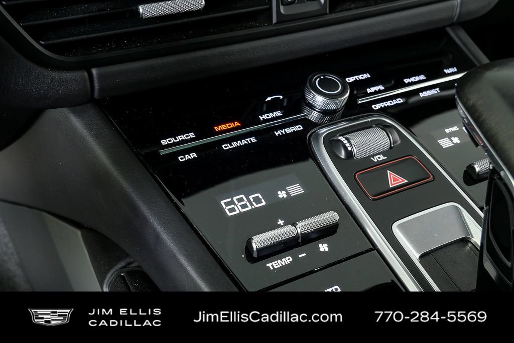 Used 2021 Porsche Cayenne Turbo S w/ Premium Package Plus image 18