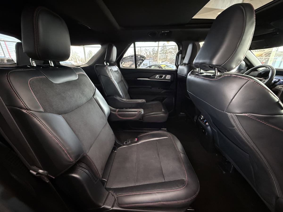Used 2026 Ford Explorer ST w/ Sun And Sound Package image 14