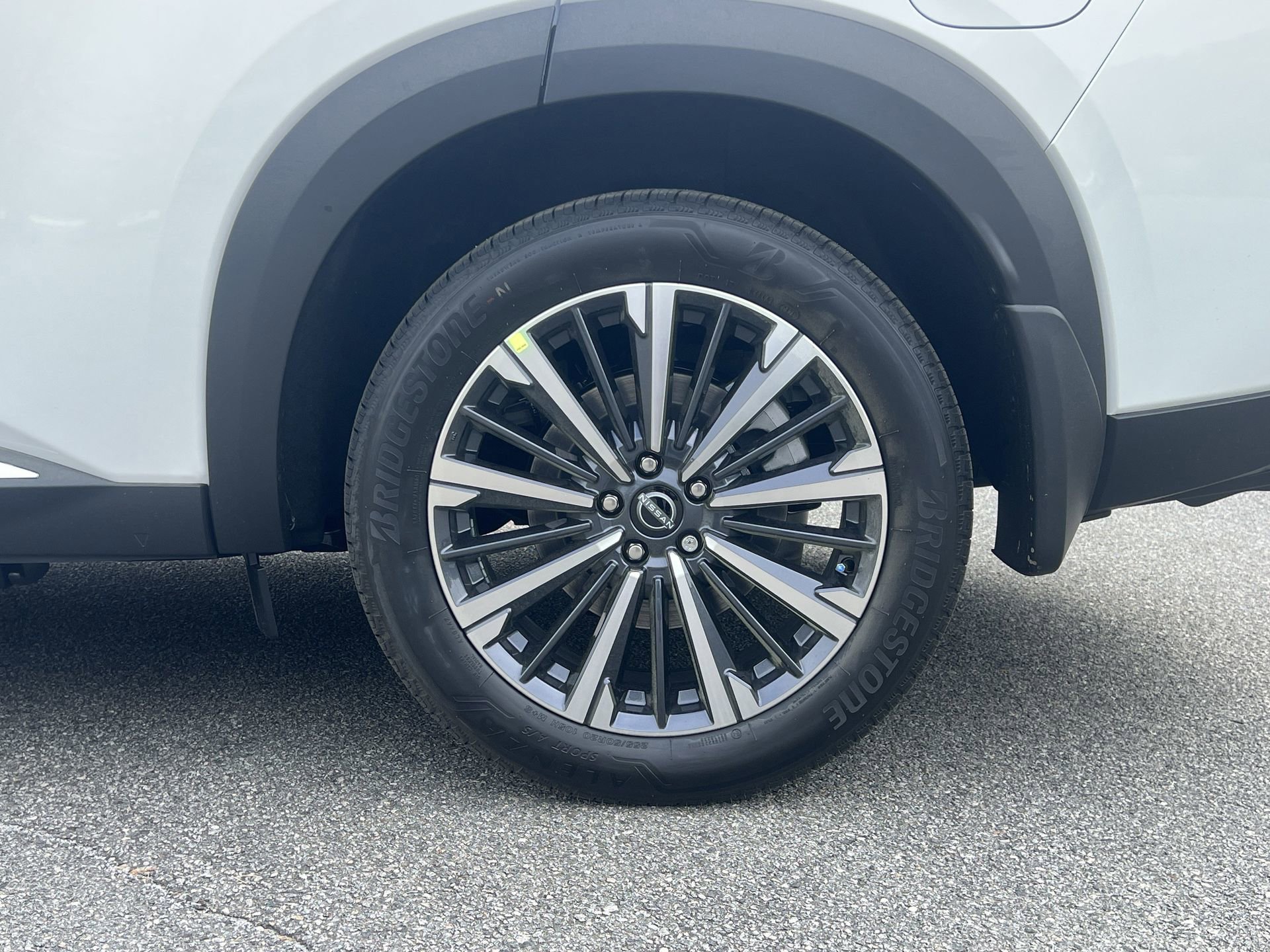 New 2026 Nissan Pathfinder Platinum image 30