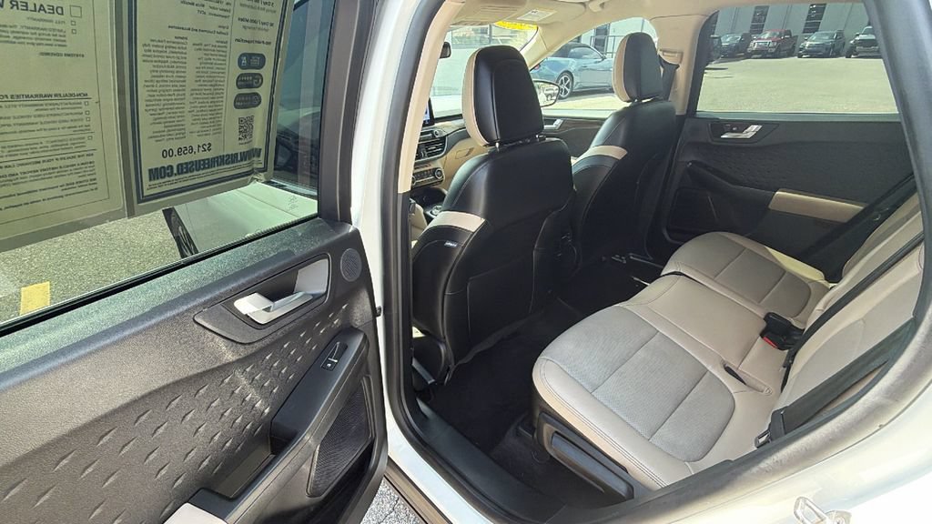 Used 2020 Ford Escape Titanium FWD image 29