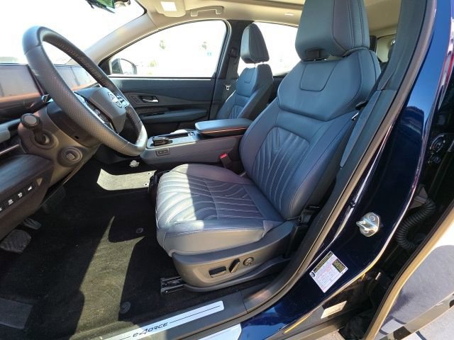 Used 2023 Nissan Ariya PLATINUM+ e-4ORCE image 13