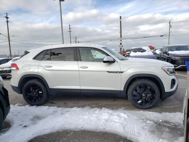 New 2026 Volkswagen Atlas Cross Sport SE image 3