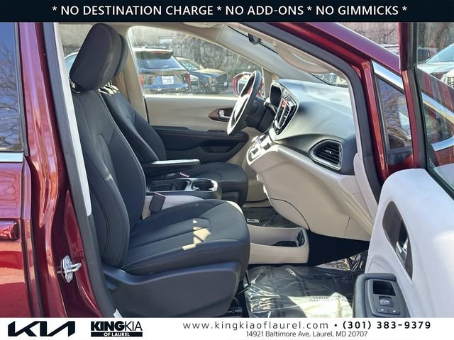 Used 2018 Chrysler Pacifica Touring Plus image 16