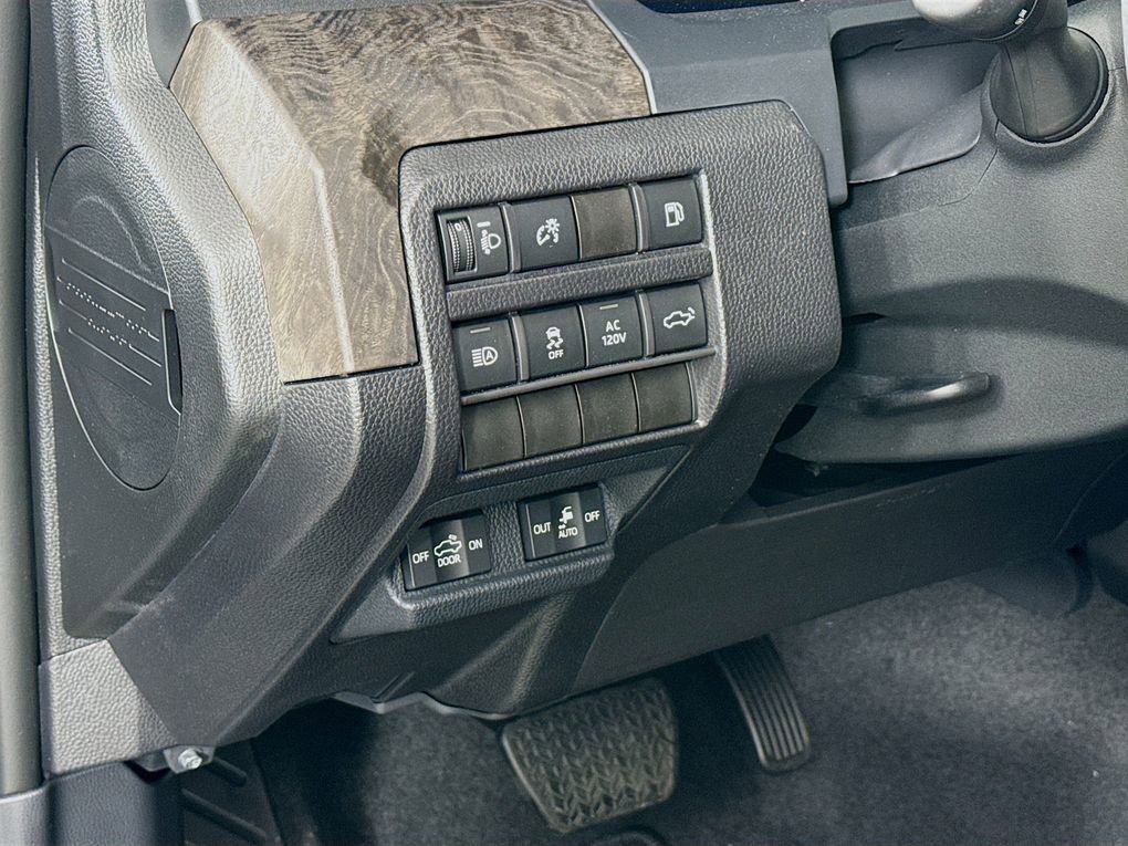 New 2025 Toyota Tacoma Limited image 18