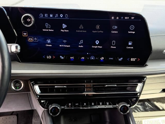 Used 2025 Chevrolet Traverse LT AWD/4WD image 4