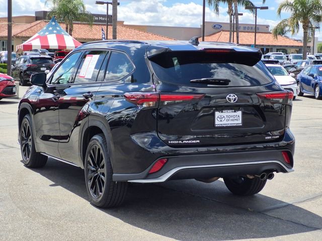 Used 2025 Toyota Highlander XSE image 8