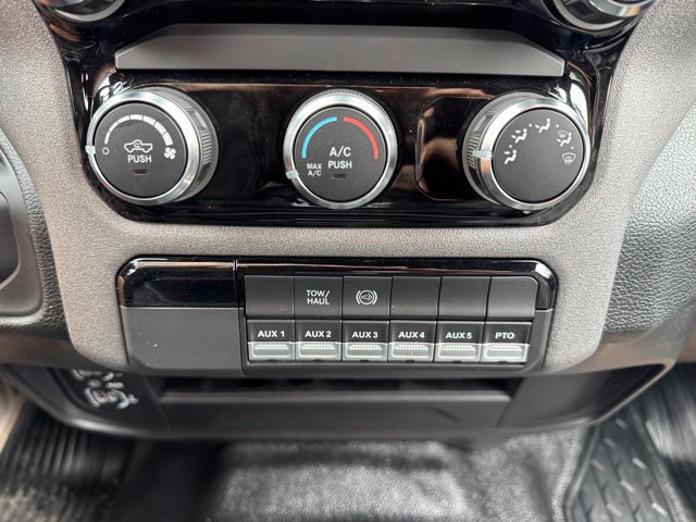 New 2027 RAM 3500 Tradesman AWD/4WD image 19