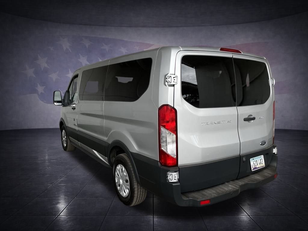 Used 2017 Ford Transit 150 XLT image 3