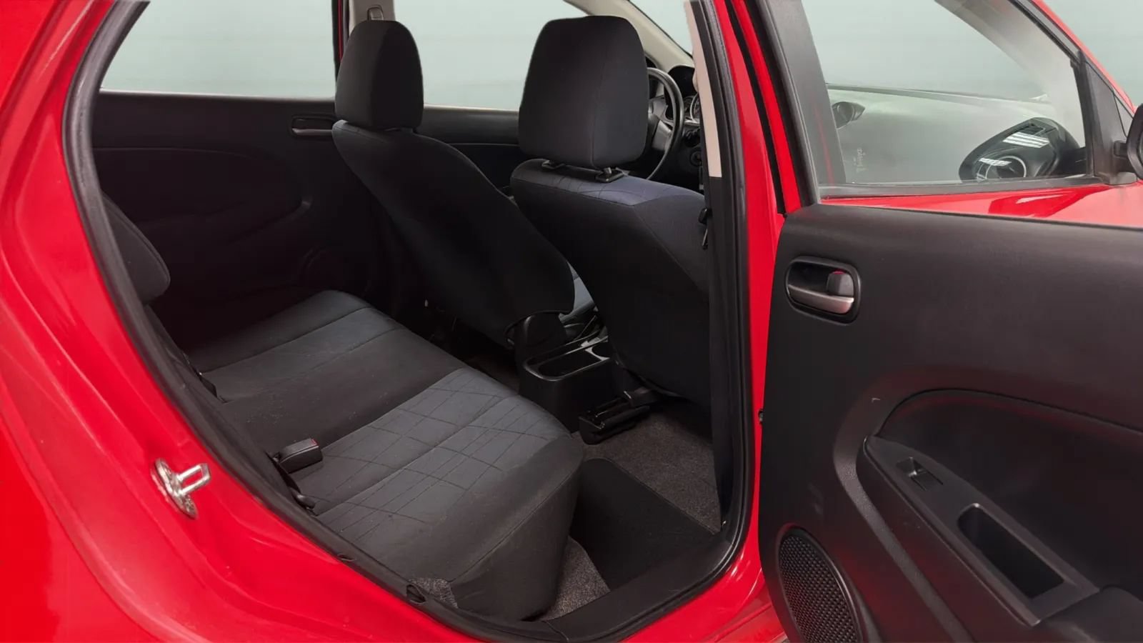 Used 2012 MAZDA MAZDA2 Sport FWD image 20