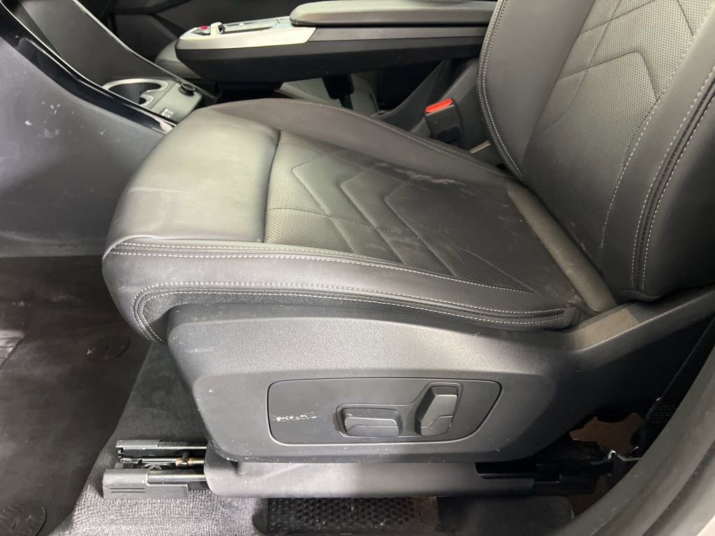 Used 2023 BMW X1 xDrive28i w/ Convenience Package image 16