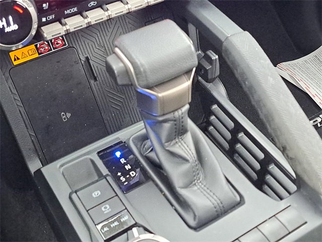 Used 2024 Toyota Tacoma Limited image 20