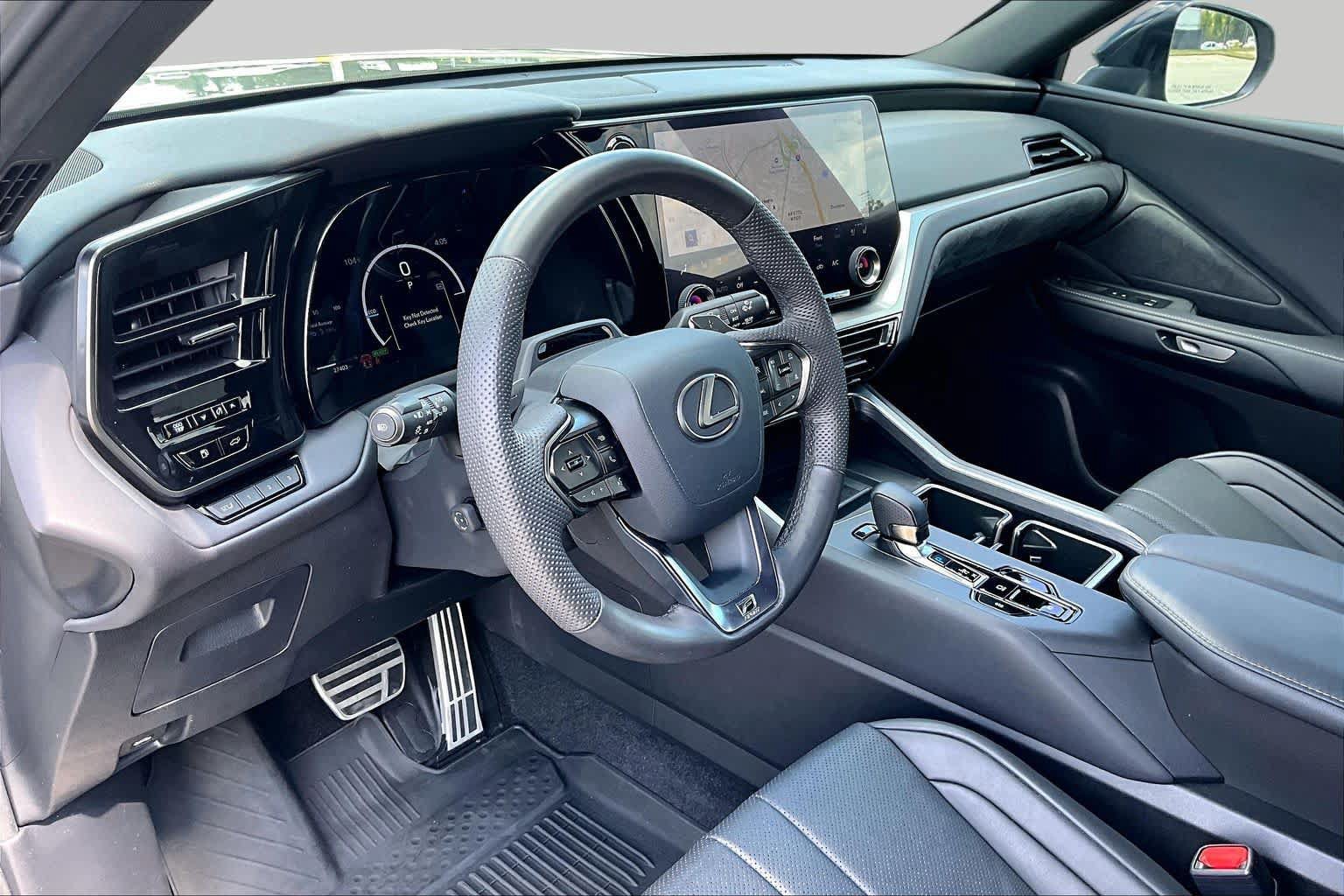 Used 2024 Lexus TX 500h AWD w/ Technology Package image 18