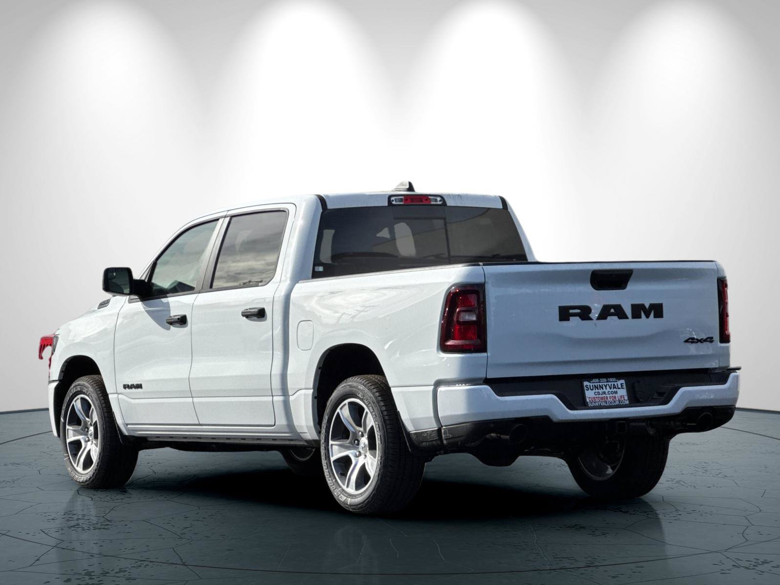 New 2026 RAM 1500 Express AWD/4WD image 6