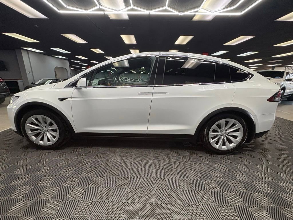 Used 2020 Tesla Model X Long Range AWD/4WD image 7