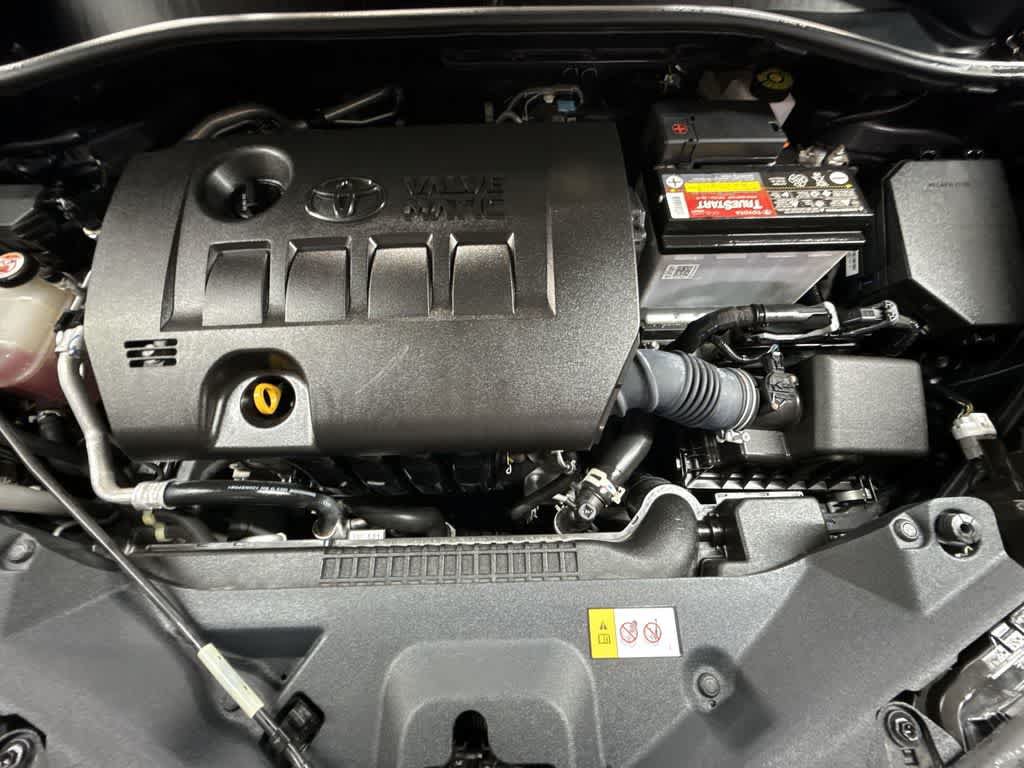 Used 2022 Toyota C-HR XLE FWD image 12