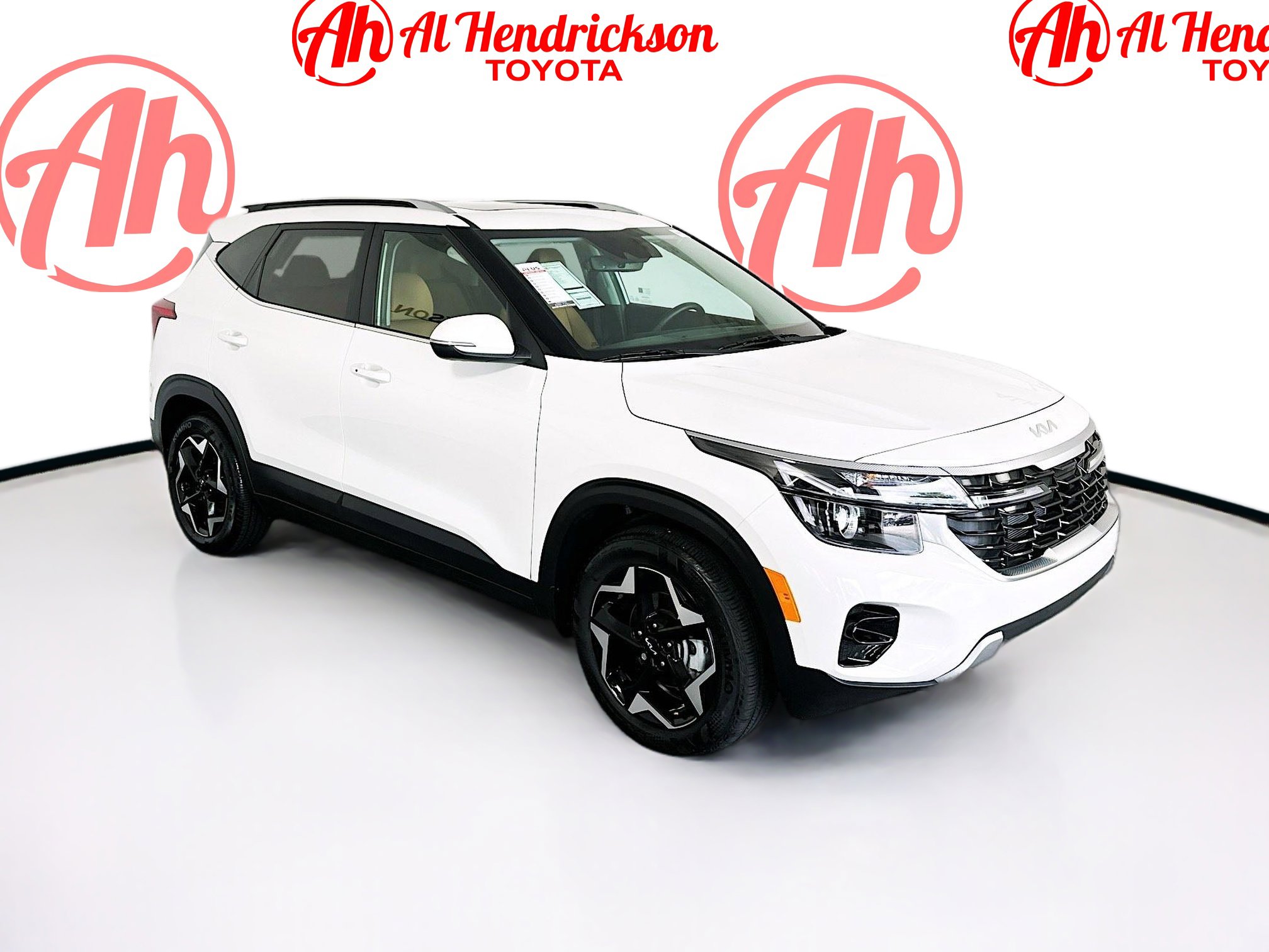 Used 2025 Kia Seltos EX w/ EX Sunroof Package image 1