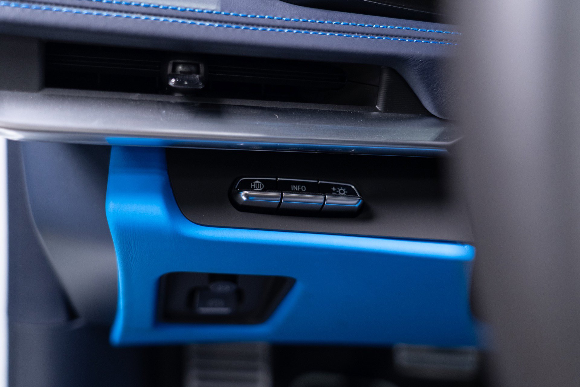 Used 2022 Chevrolet Corvette Stingray Premium Cpe w/ Z51 Performance Package image 71